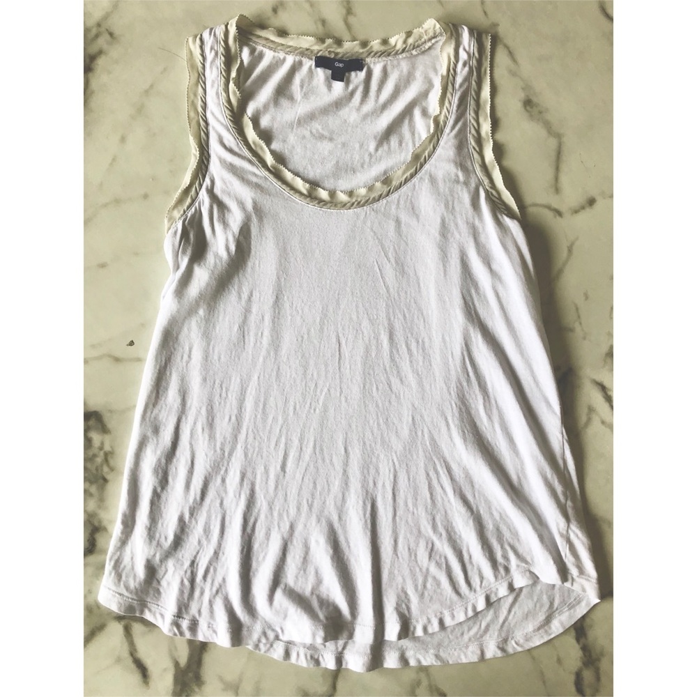GAP white tank top blouse chain vintage detail XS